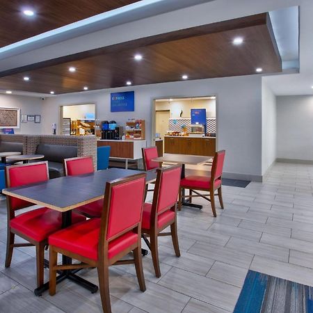 Holiday Inn Express Hotel And Suites Katy By Ihg Exterior photo